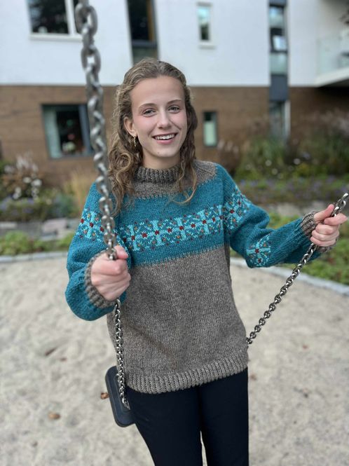 Main Image Kjevik sweater (pattern)