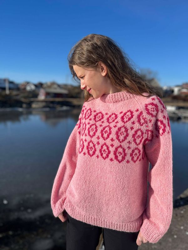 Holta sweater