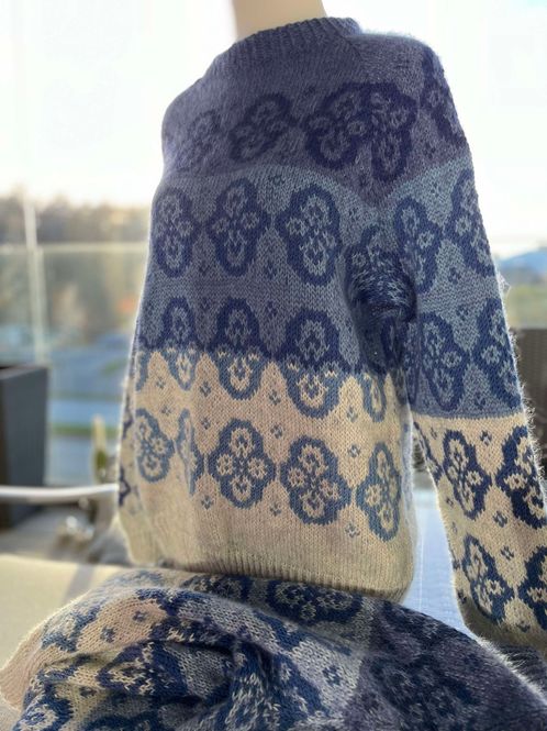 Hovedbilde Sol-genser, blå (strikkepakke)