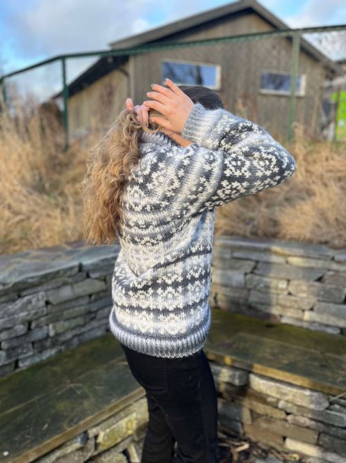 Hovedbilde Revholmen-genser (oppskrift)